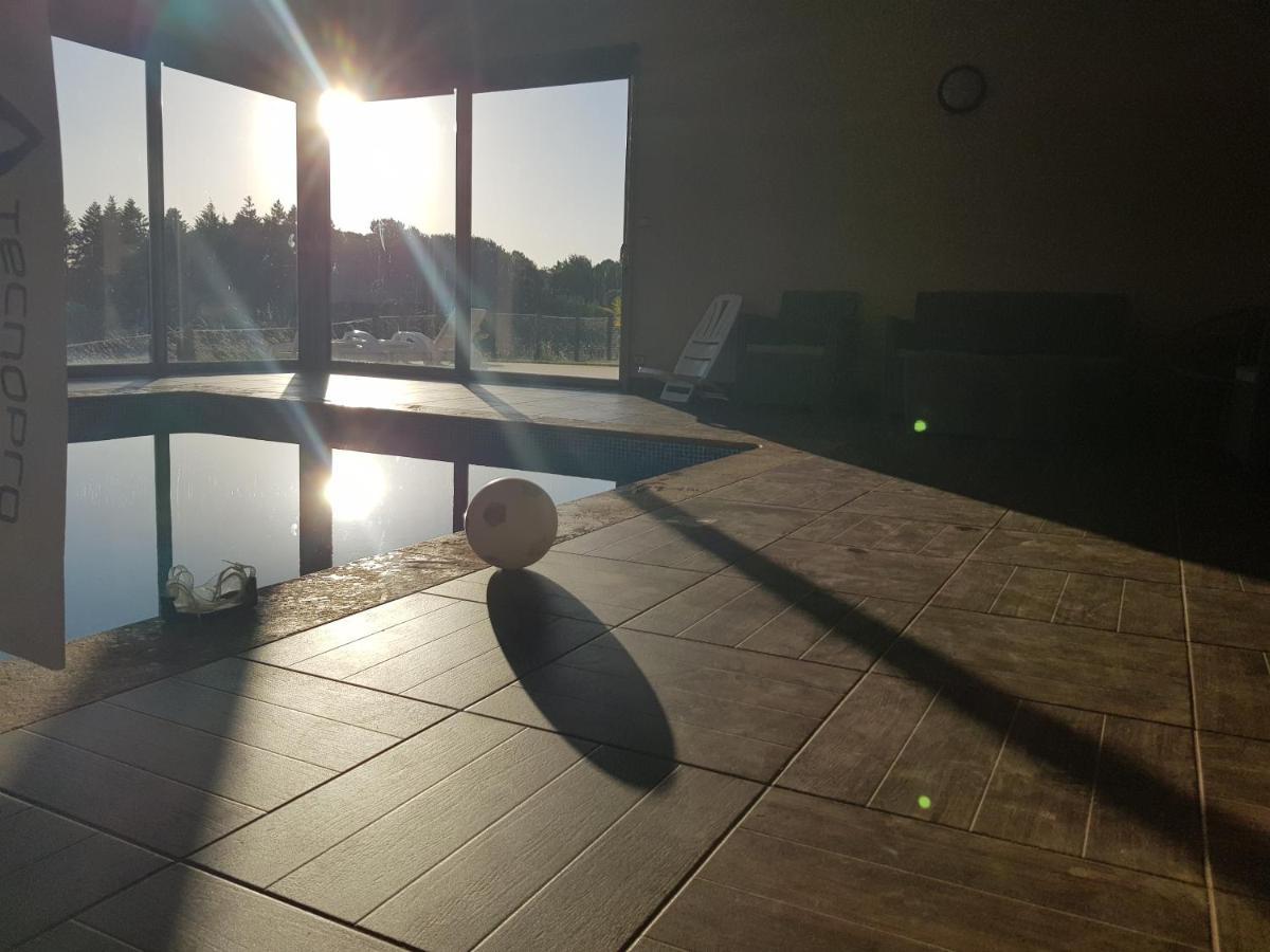 Magnifique Villa Avec Piscine Interieure Saint-Pois Extérieur photo