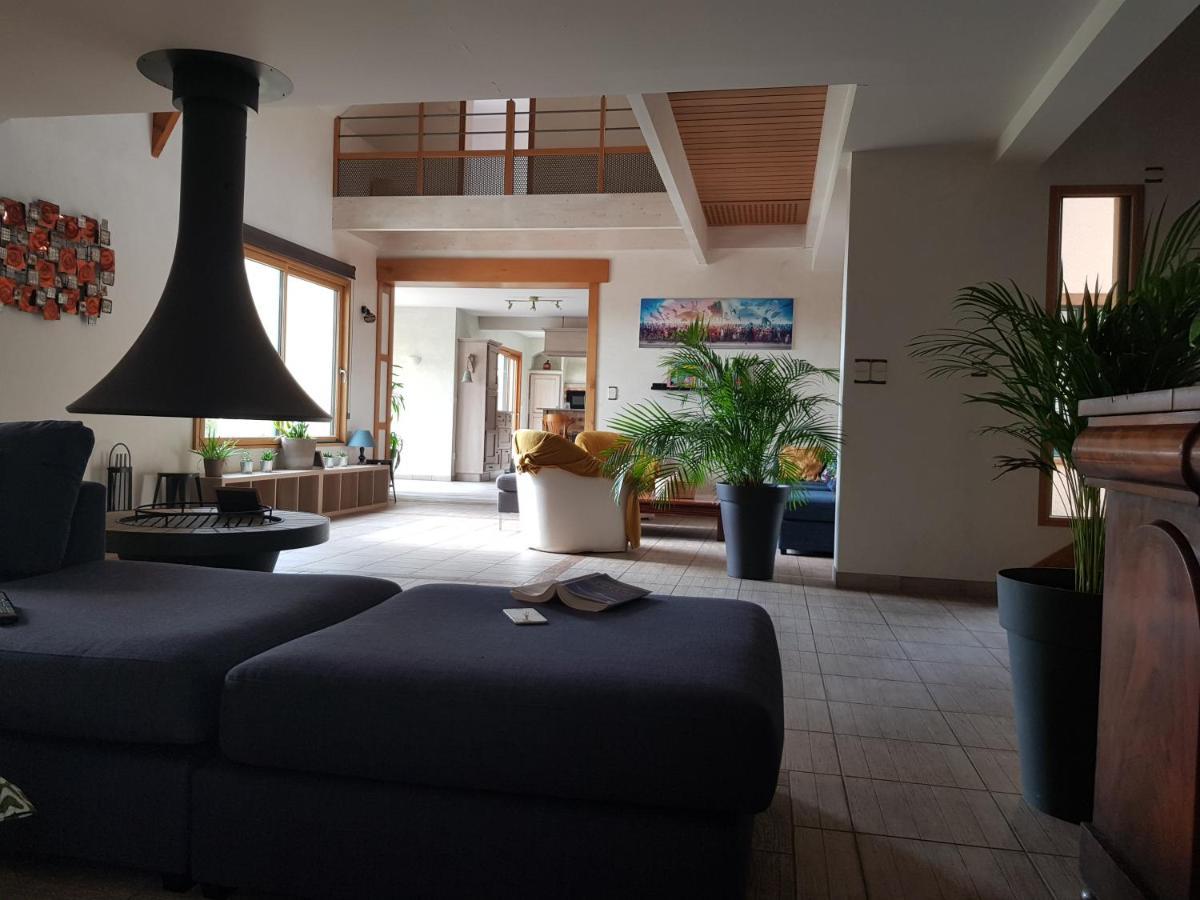 Magnifique Villa Avec Piscine Interieure Saint-Pois Extérieur photo